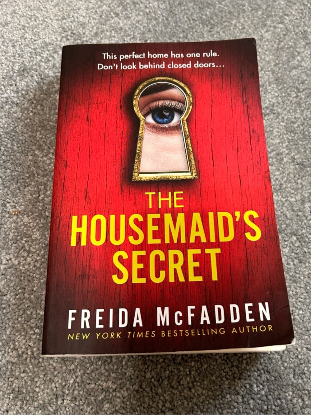 The Housemaid's Secret - Red Paperback Book - Freida McFadden